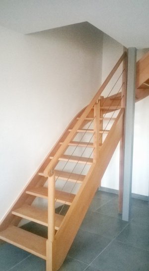 montage d un escalier en bois massif